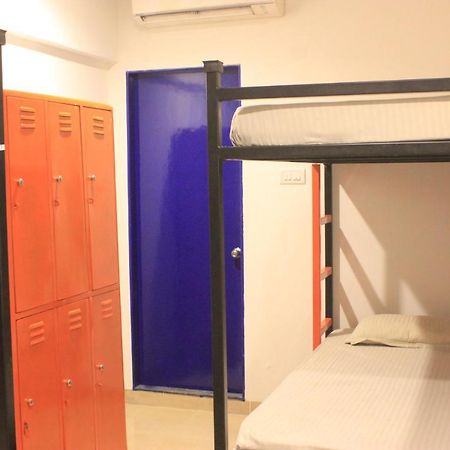 The Social Space Hostel Bombay Extérieur photo