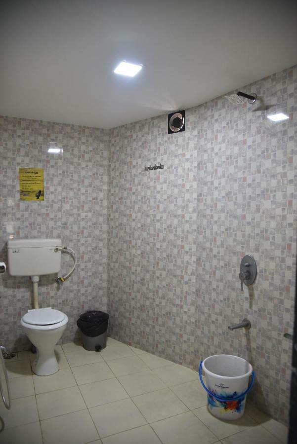The Social Space Hostel Bombay Extérieur photo