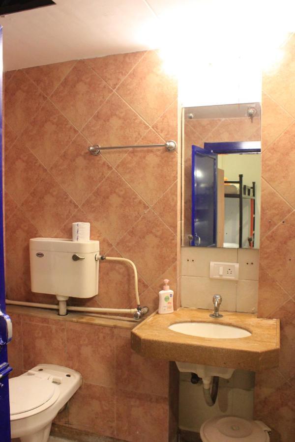 The Social Space Hostel Bombay Extérieur photo