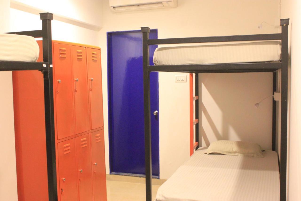 The Social Space Hostel Bombay Extérieur photo