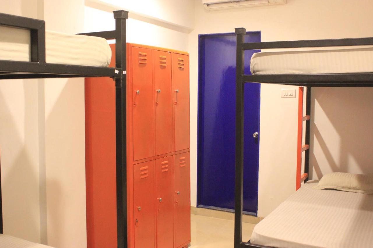 The Social Space Hostel Bombay Extérieur photo